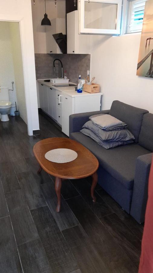 Apartmani Aneri Vir Esterno foto